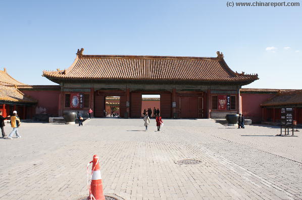 Head on East to the Archery Pavilion & Qianlong Emperor Retirement Palace