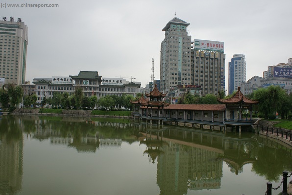 Browse along the Main River in Yanji: the Along.